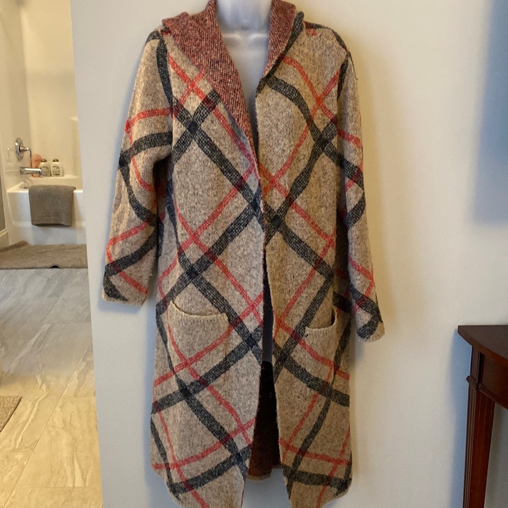 Joseph A. Long Sweater Size Medium